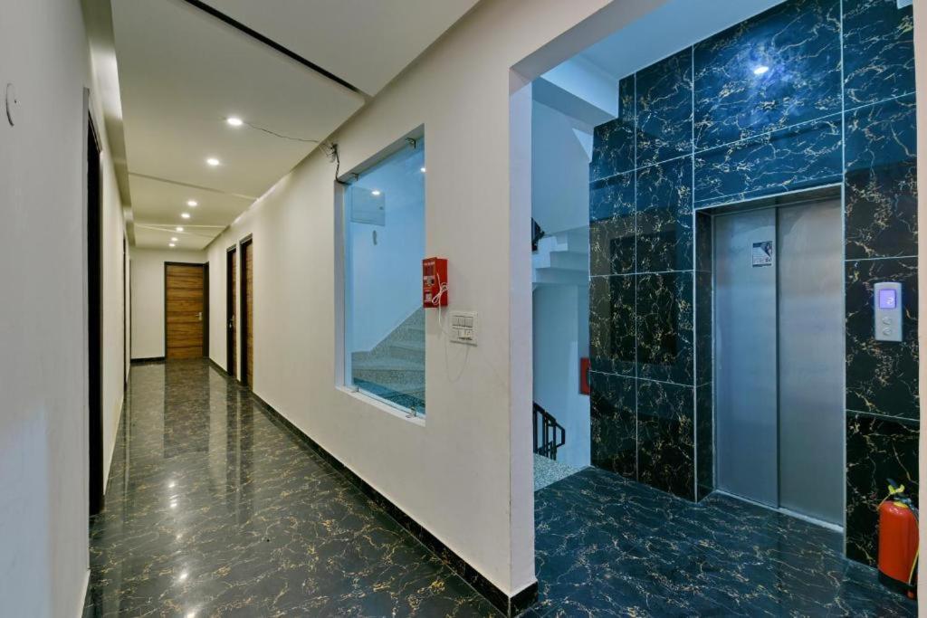 Hotel Konark A Family Stay Aerocity New Delhi Exteriör bild